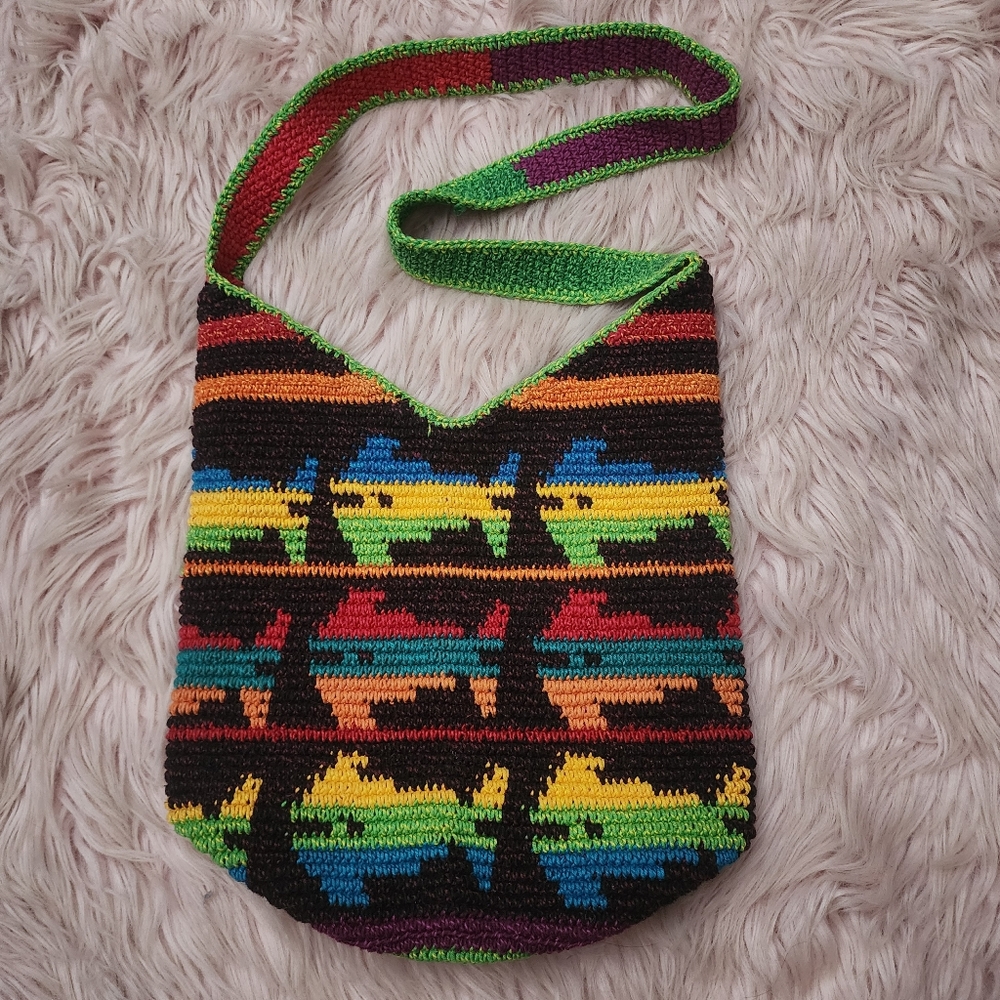 Wayuu Mochila woven fish Shark zip top bucket bag